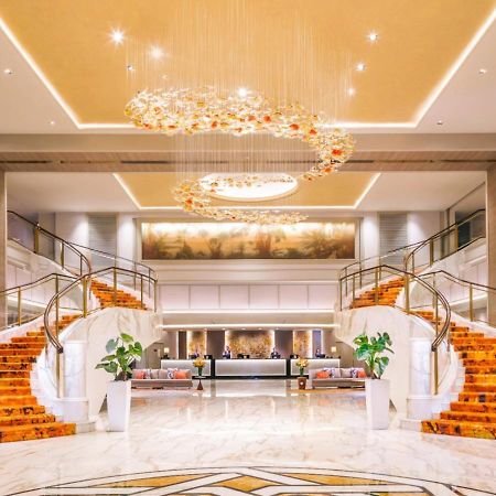 Hotel Royal Plaza On Scotts Singapur Exterior foto Lobby
