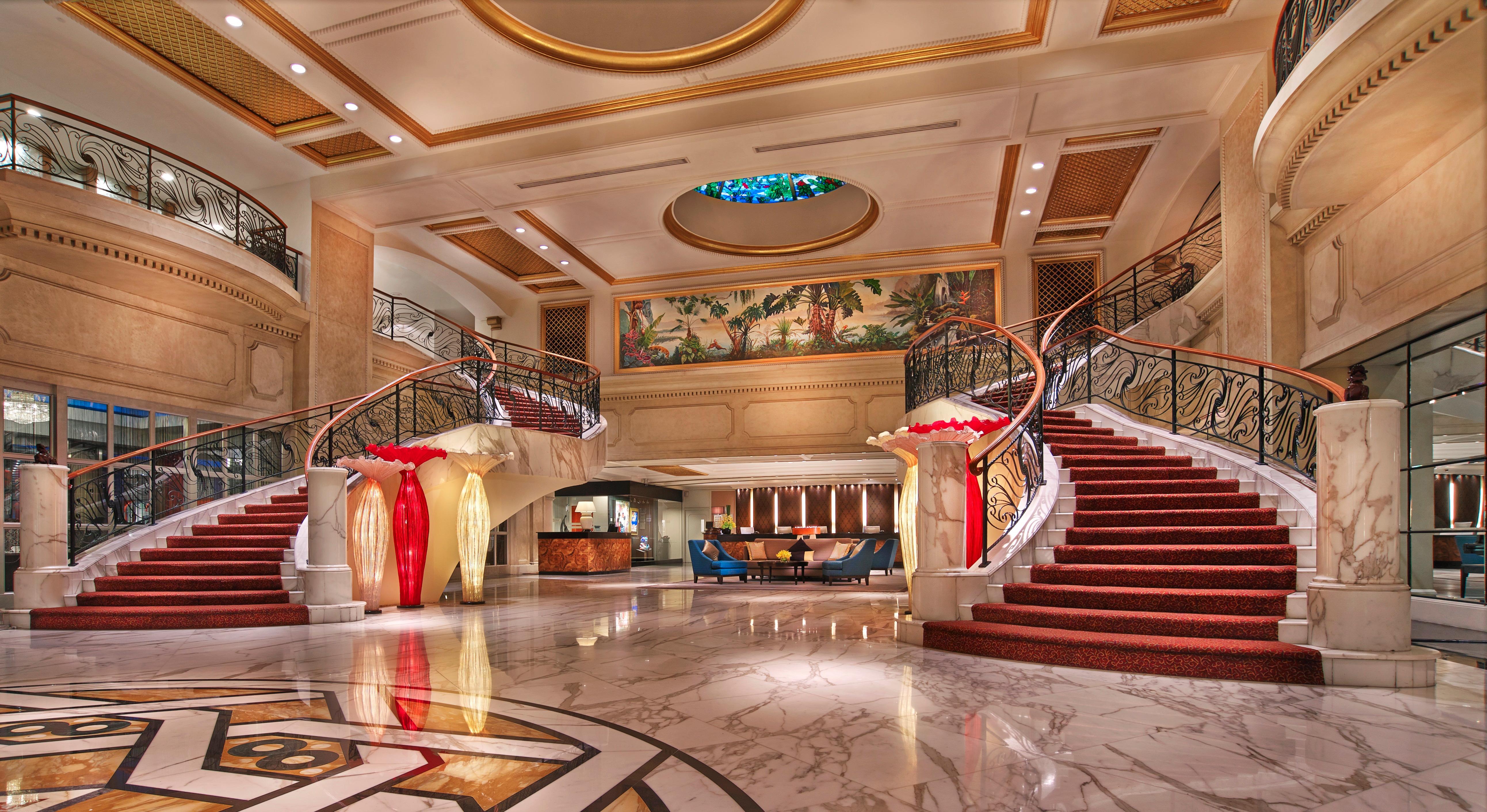 Hotel Royal Plaza On Scotts Singapur Exterior foto The lobby of the hotel