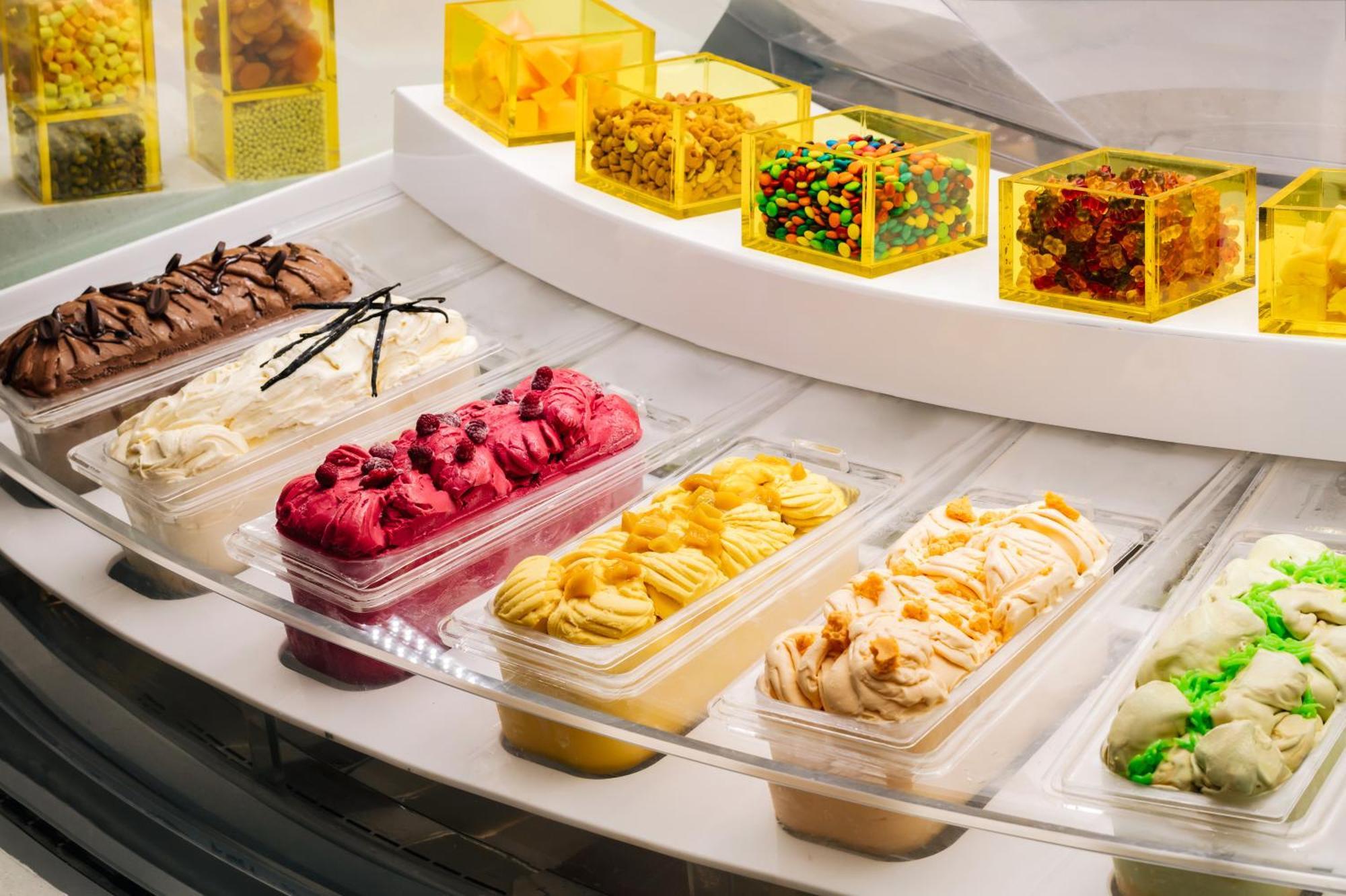 Hotel Royal Plaza On Scotts Singapur Exterior foto Gelato