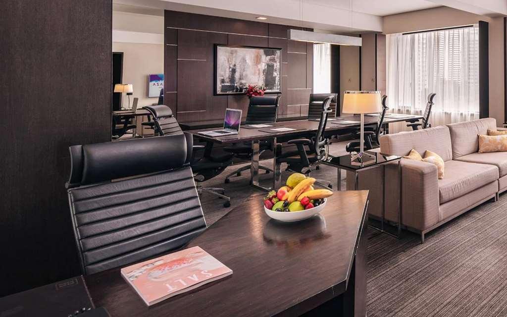 Hotel Royal Plaza On Scotts Singapur Habitación foto Office of the President