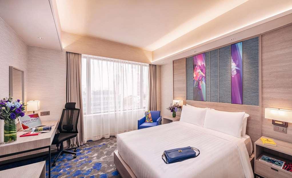 Hotel Royal Plaza On Scotts Singapur Habitación foto Deluxe Room